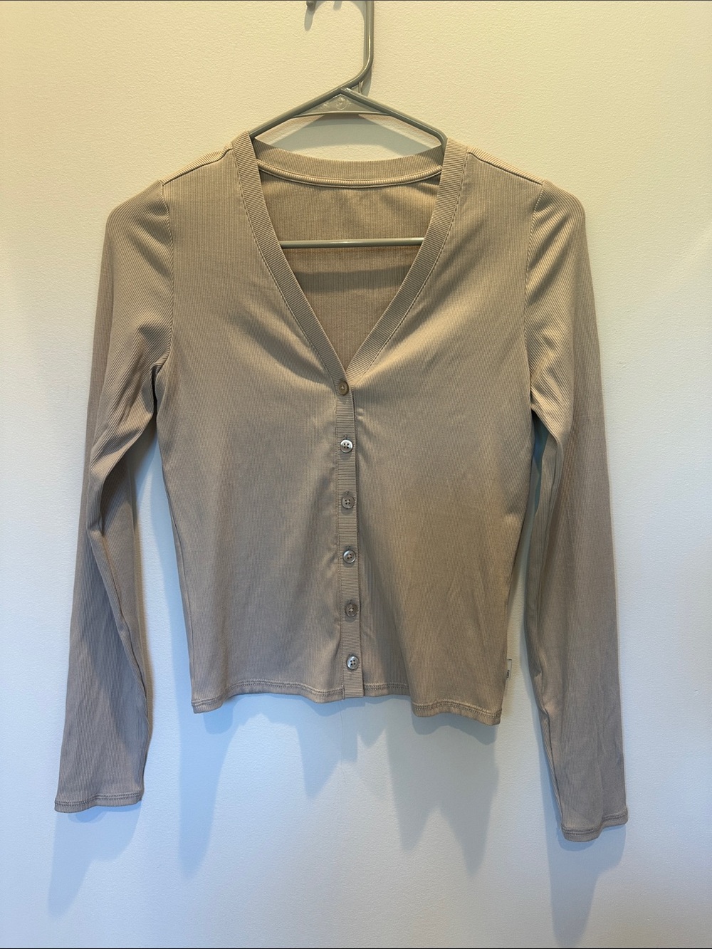 Vuori Beige Button-Down Long Sleeve Top